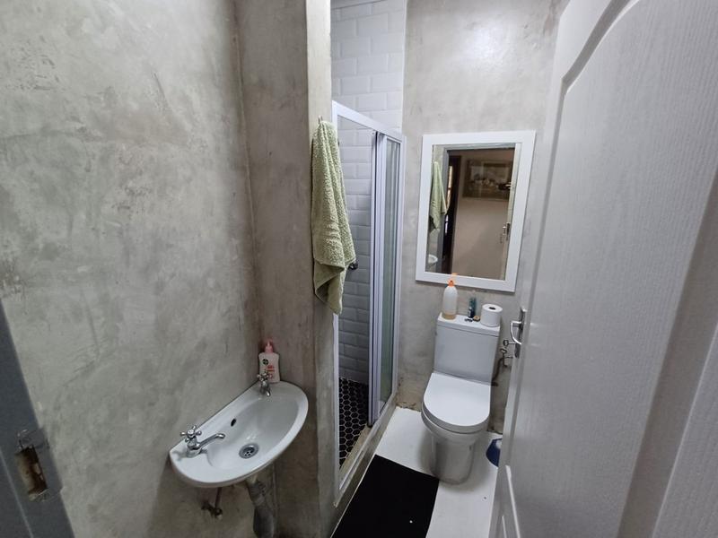 6 Bedroom Property for Sale in Vredenburg Western Cape